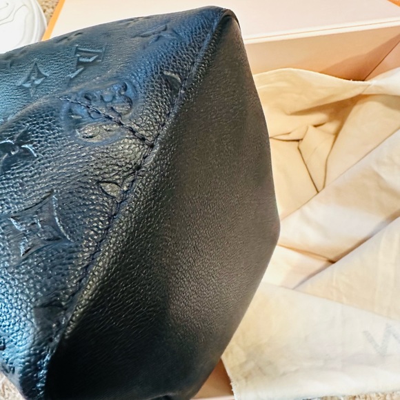 SOLD!!! SOLD!!!  LOUIS VUITTON NEONOE EMPREINTE LEATHER AUTHENTIC - Picture 12 of 13